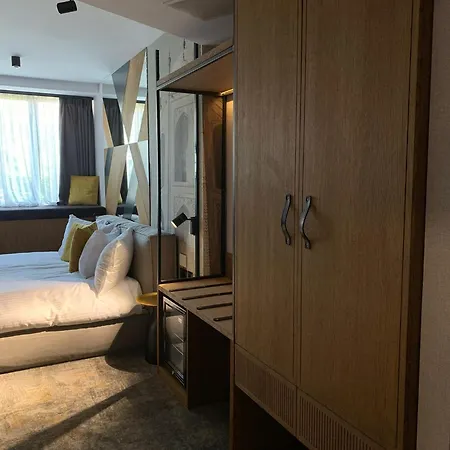 Mm Boutique Hotel Burgas Stad